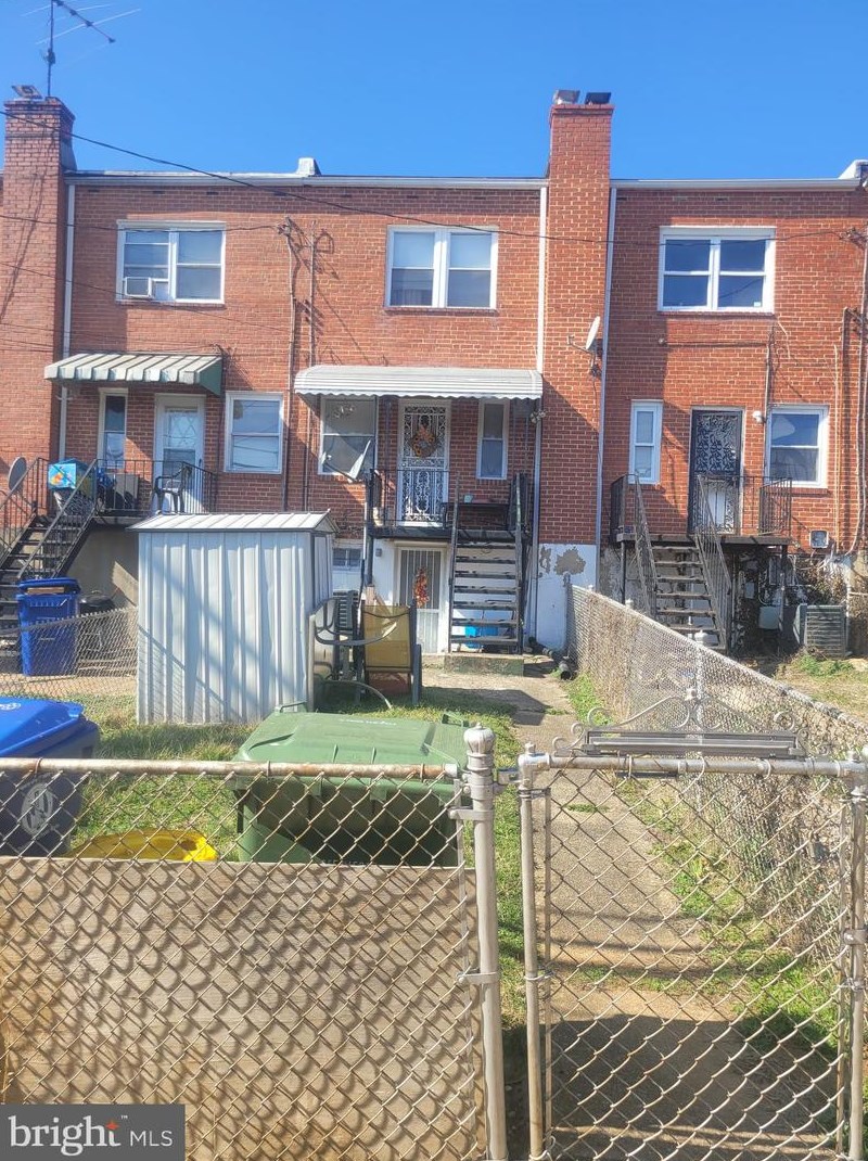 4143 Crest Heights Rd, Baltimore, MD 21215-1409