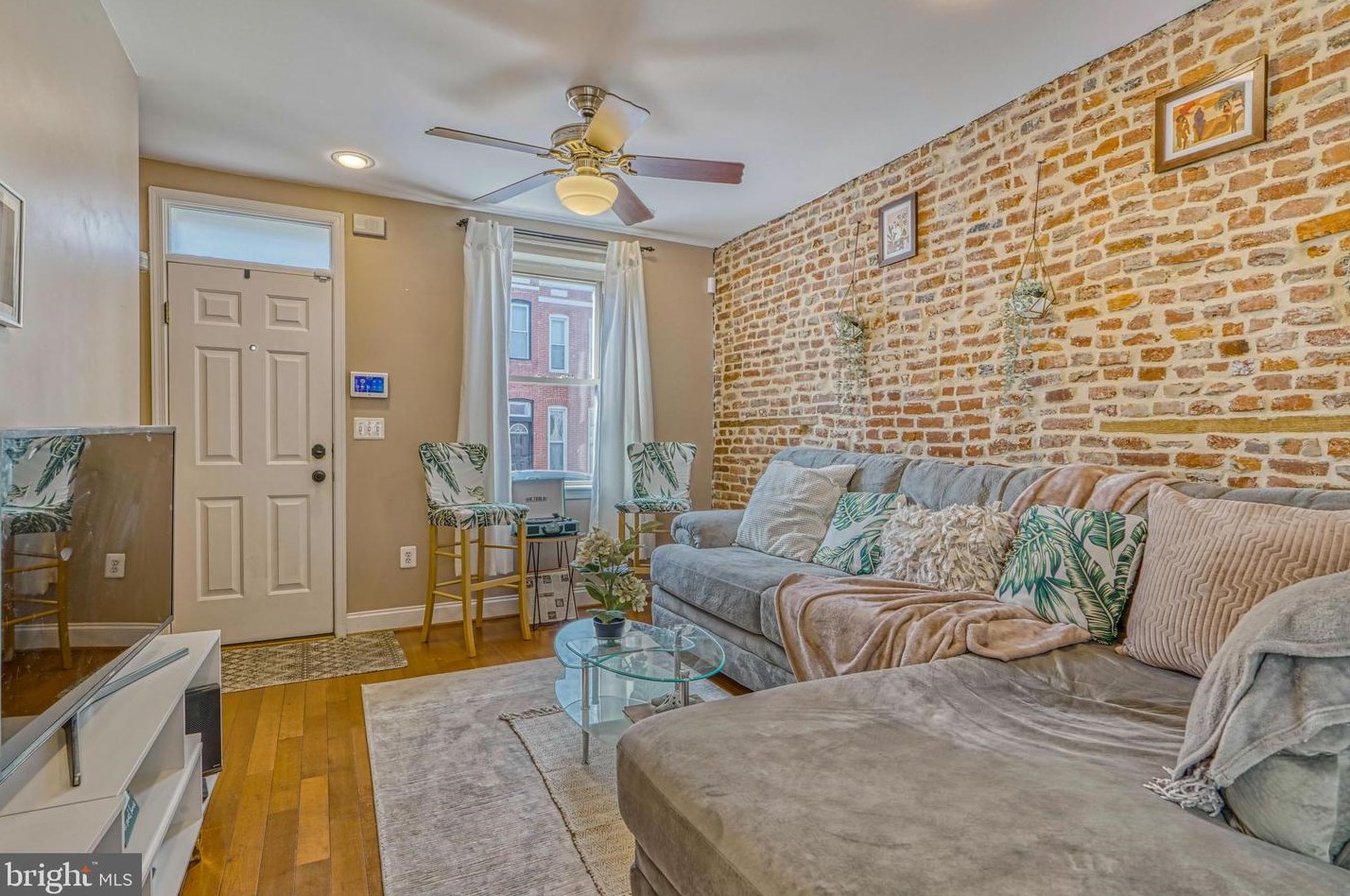 2 Heath St, Baltimore MD  21230-4423 exterior