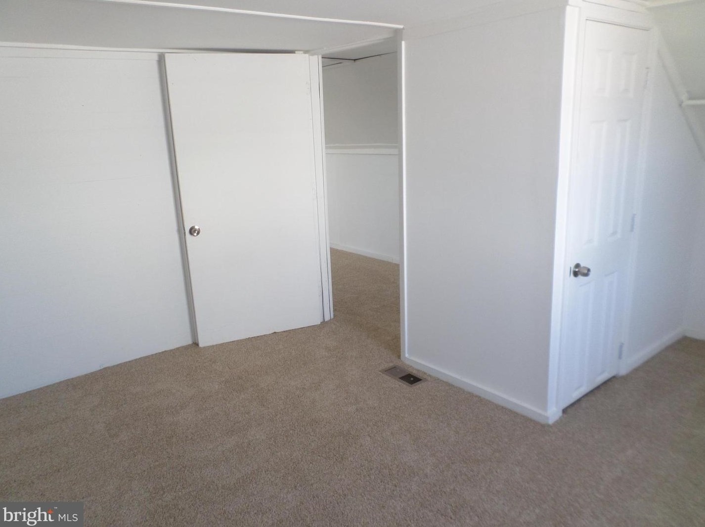 5624 Laurelton Ave, Baltimore MD  21214-1603 exterior