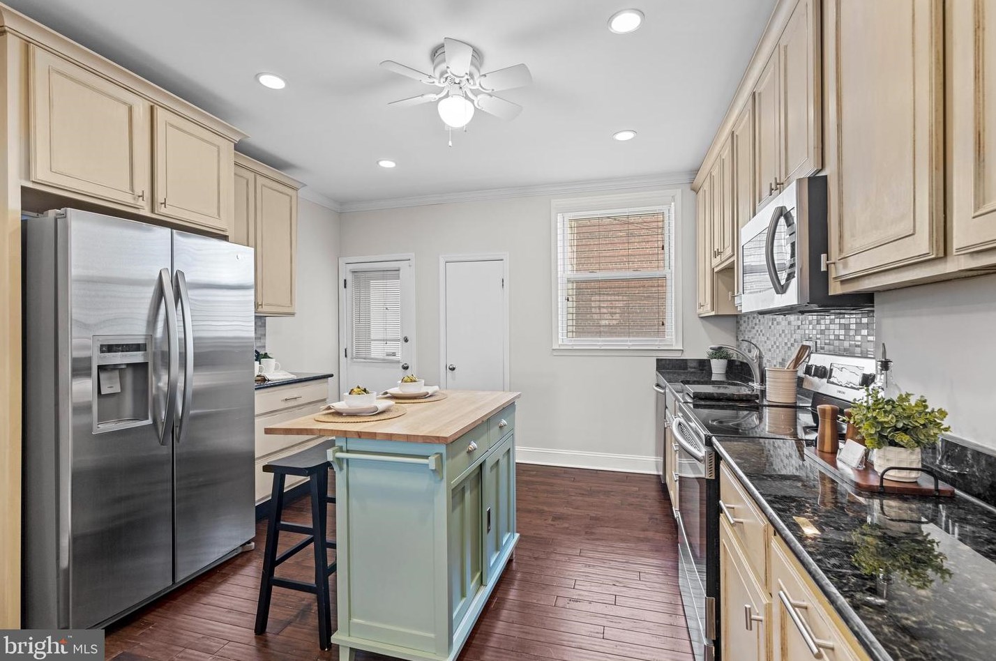 146 Ellwood Ave, Baltimore MD  21224-1307 exterior