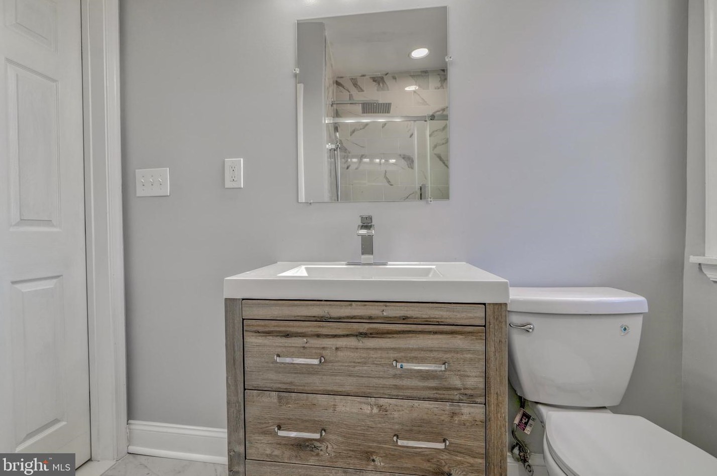 1637 Kingsway Rd, Baltimore MD  21218-1646 exterior