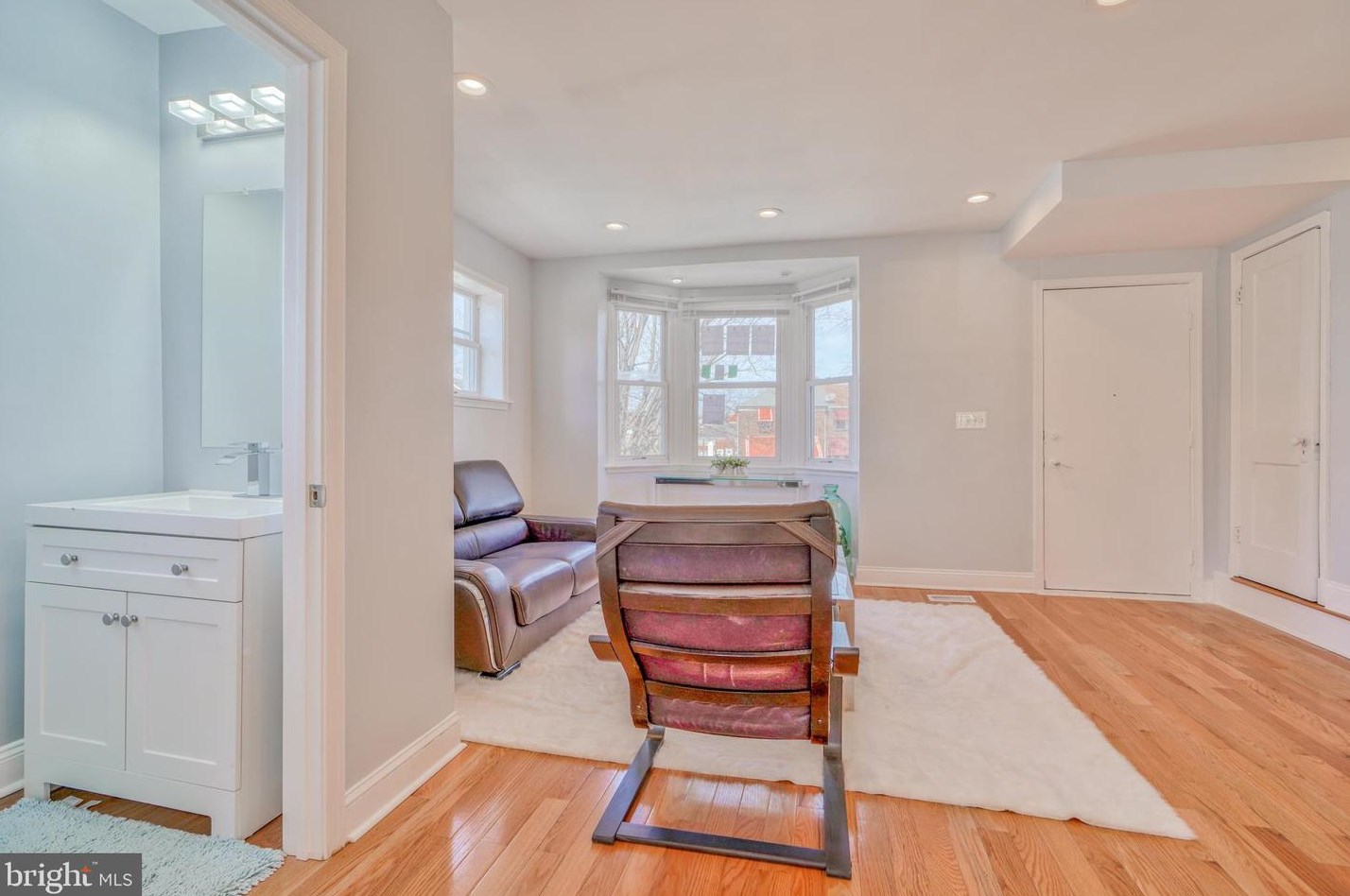 1637 Kingsway Rd, Baltimore MD  21218-1646 exterior