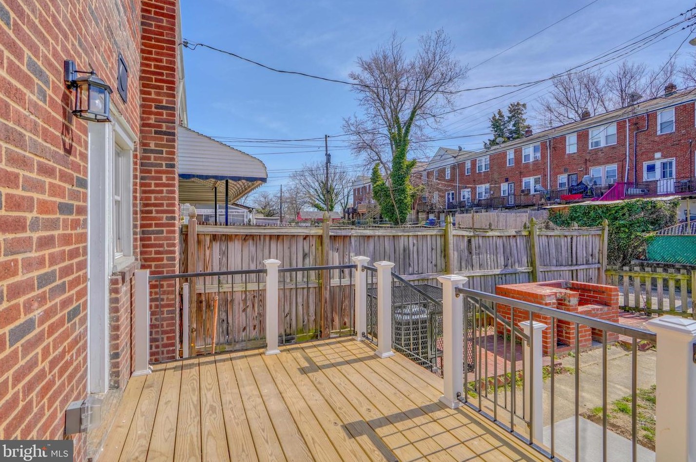 1637 Kingsway Rd, Baltimore MD  21218-1646 exterior