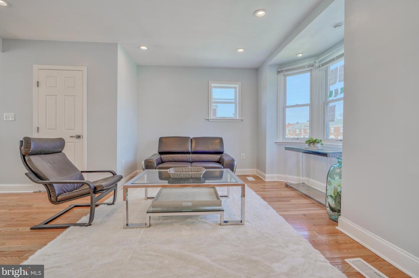 1637 Kingsway Rd, Baltimore MD  21218-1646 exterior