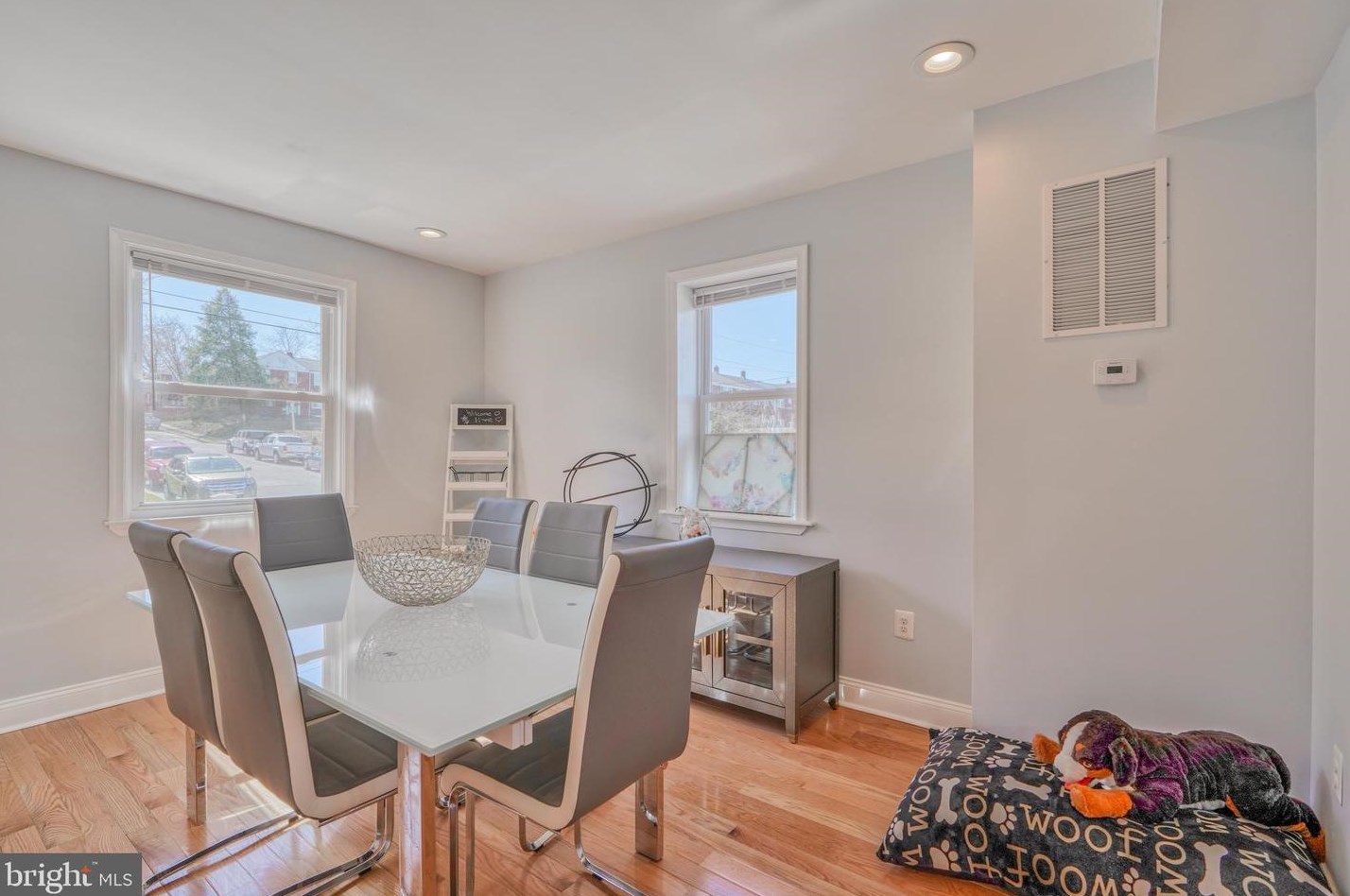 1637 Kingsway Rd, Baltimore MD  21218-1646 exterior