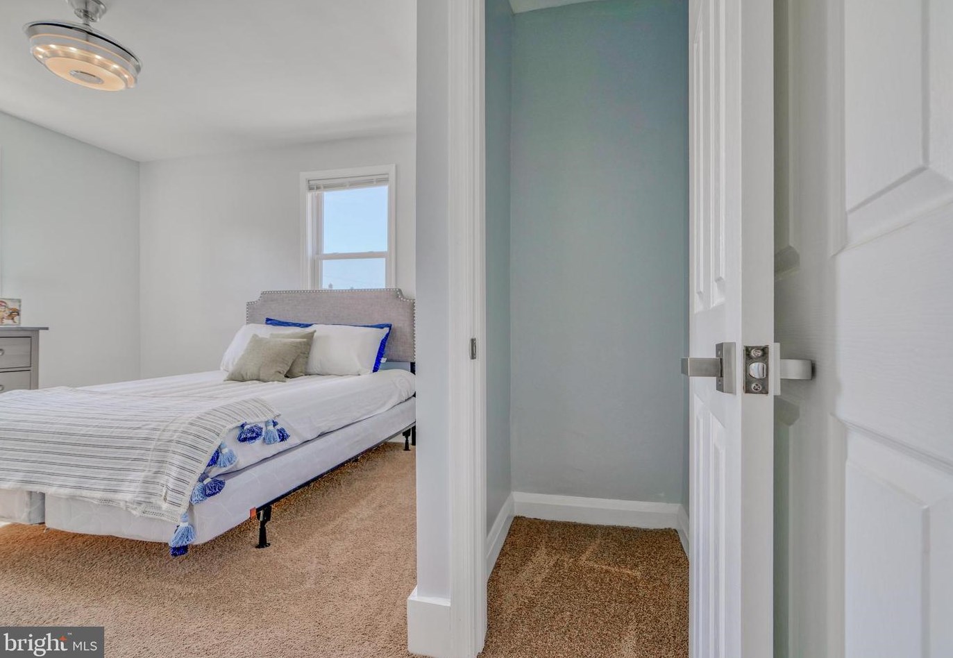 1637 Kingsway Rd, Baltimore MD  21218-1646 exterior