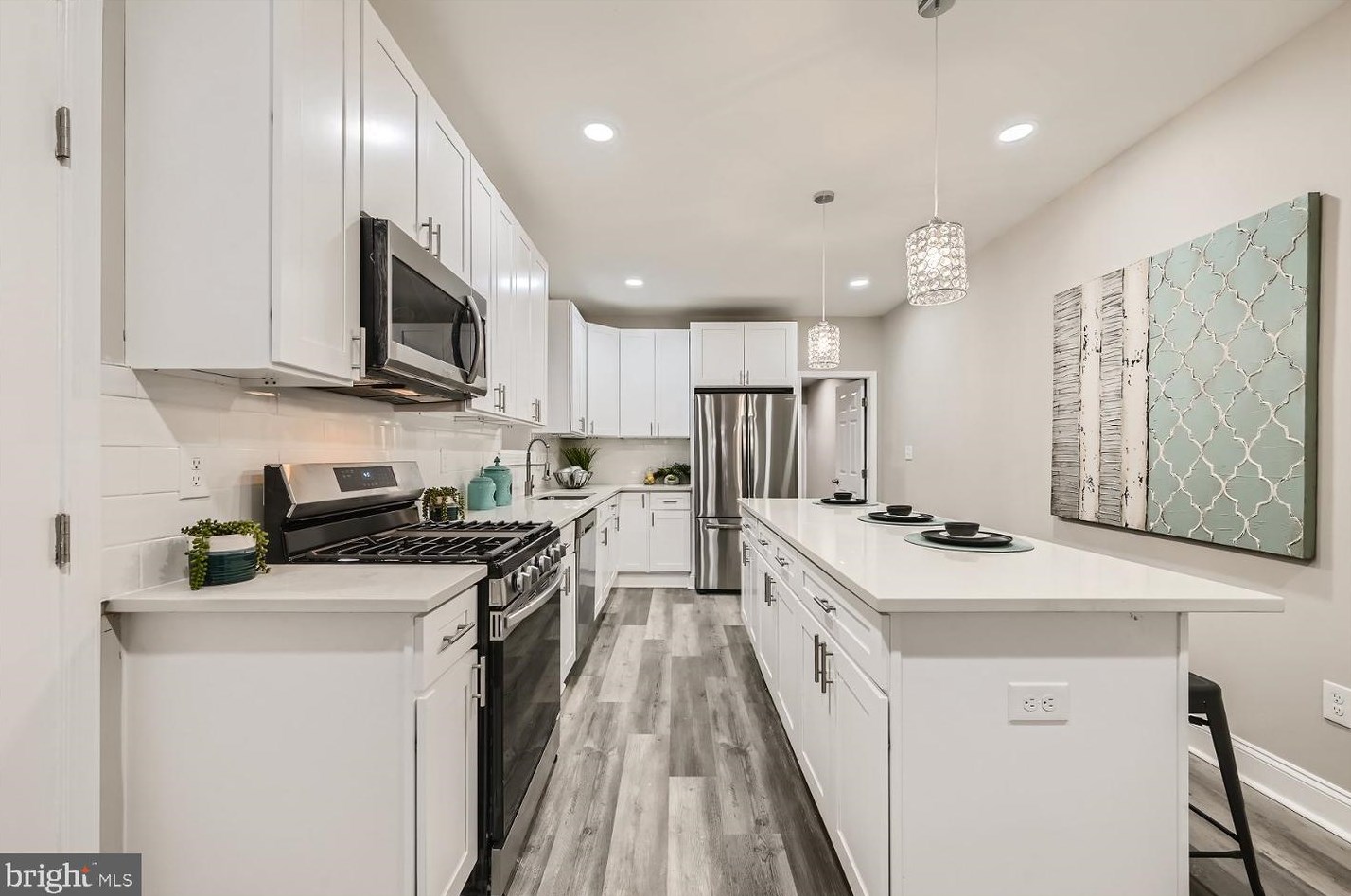 816 Fulton Ave, Baltimore MD  21217-1425 exterior