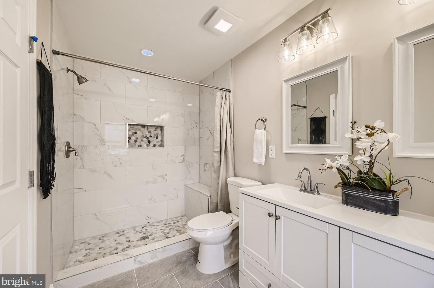 816 Fulton Ave, Baltimore MD  21217-1425 exterior