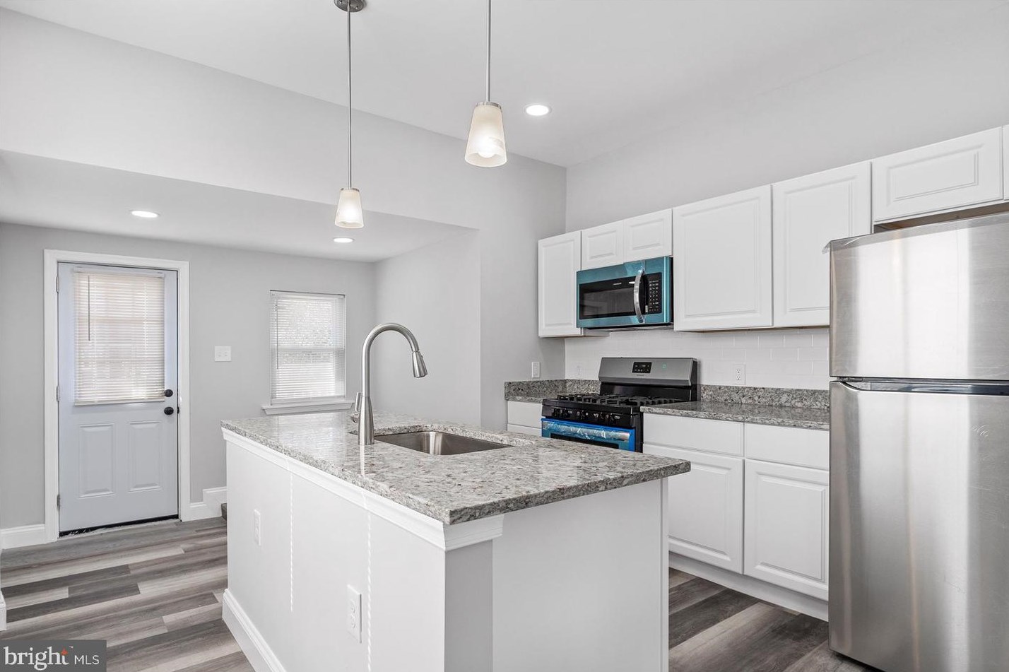 2800 Chelsea Ter, Baltimore MD  21216-1727 exterior