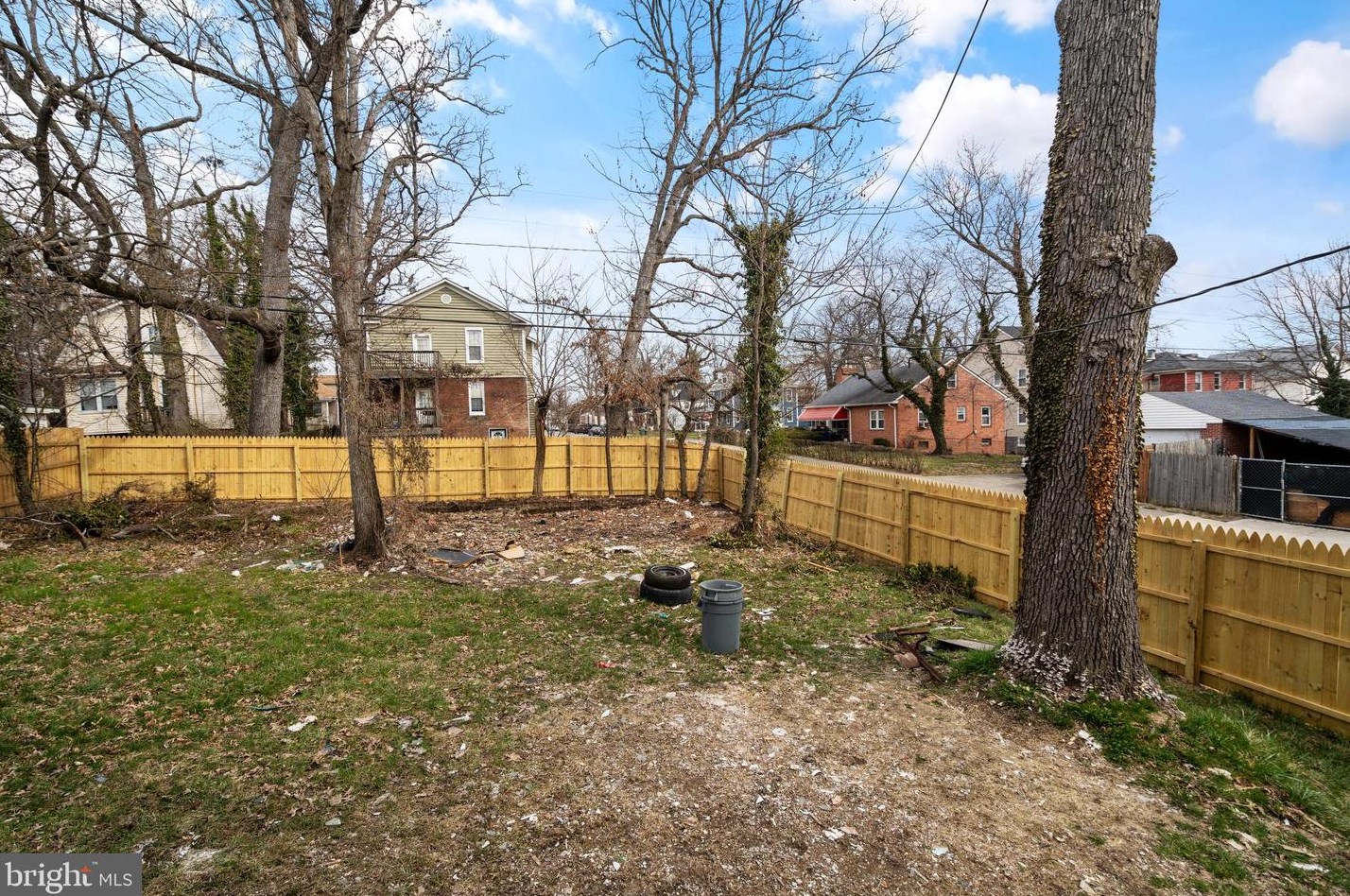 3000 Rosalind Ave, Baltimore MD  21215-6405 exterior