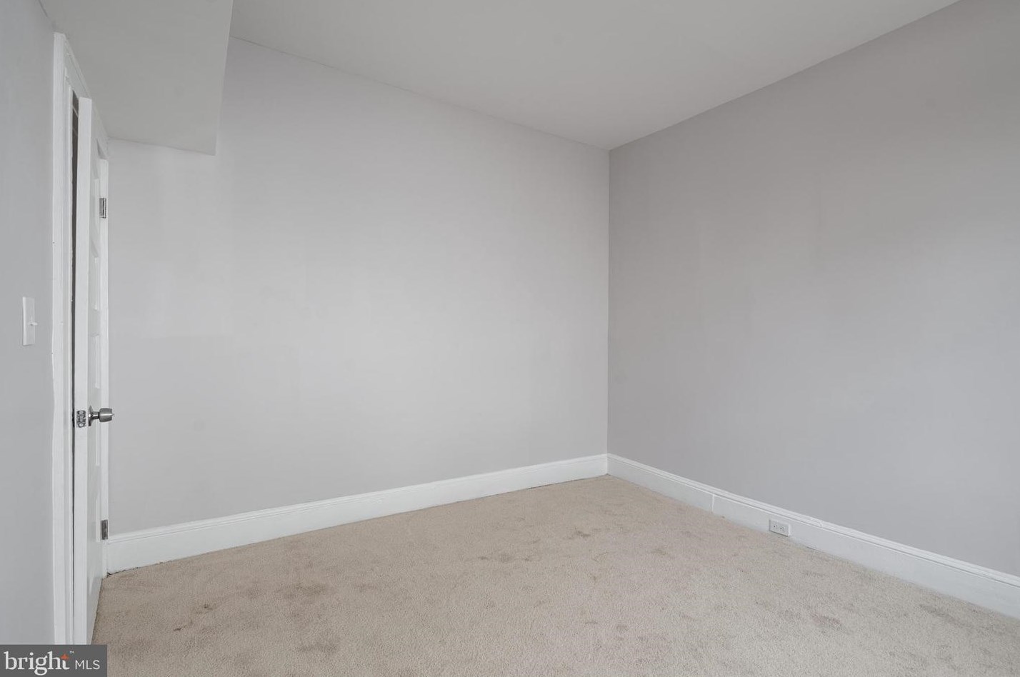 3000 Rosalind Ave, Baltimore MD  21215-6405 exterior