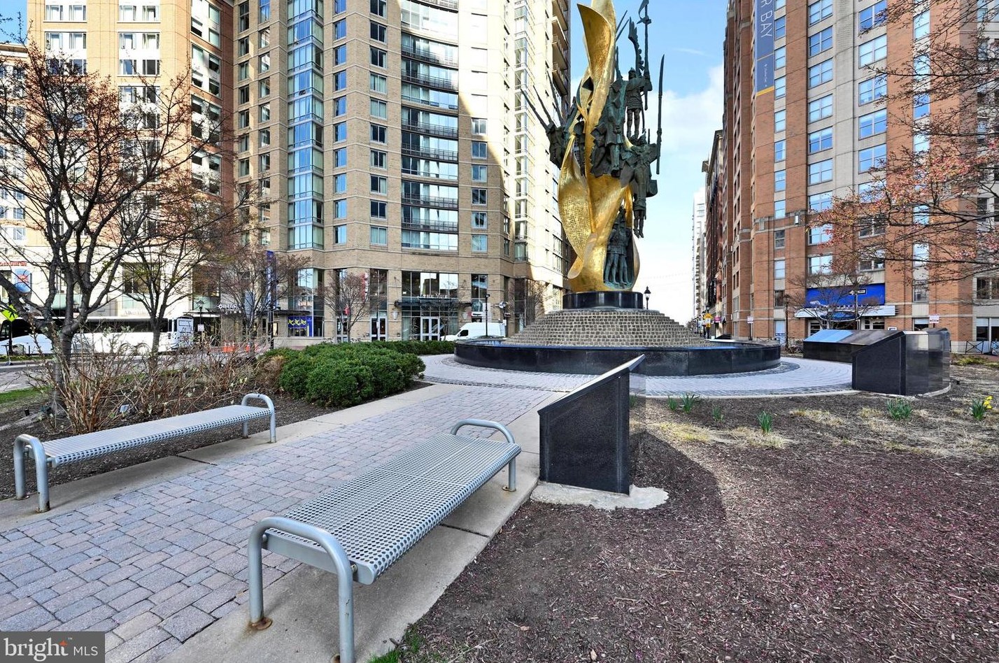 675 President St, Baltimore MD  21202-4507 exterior