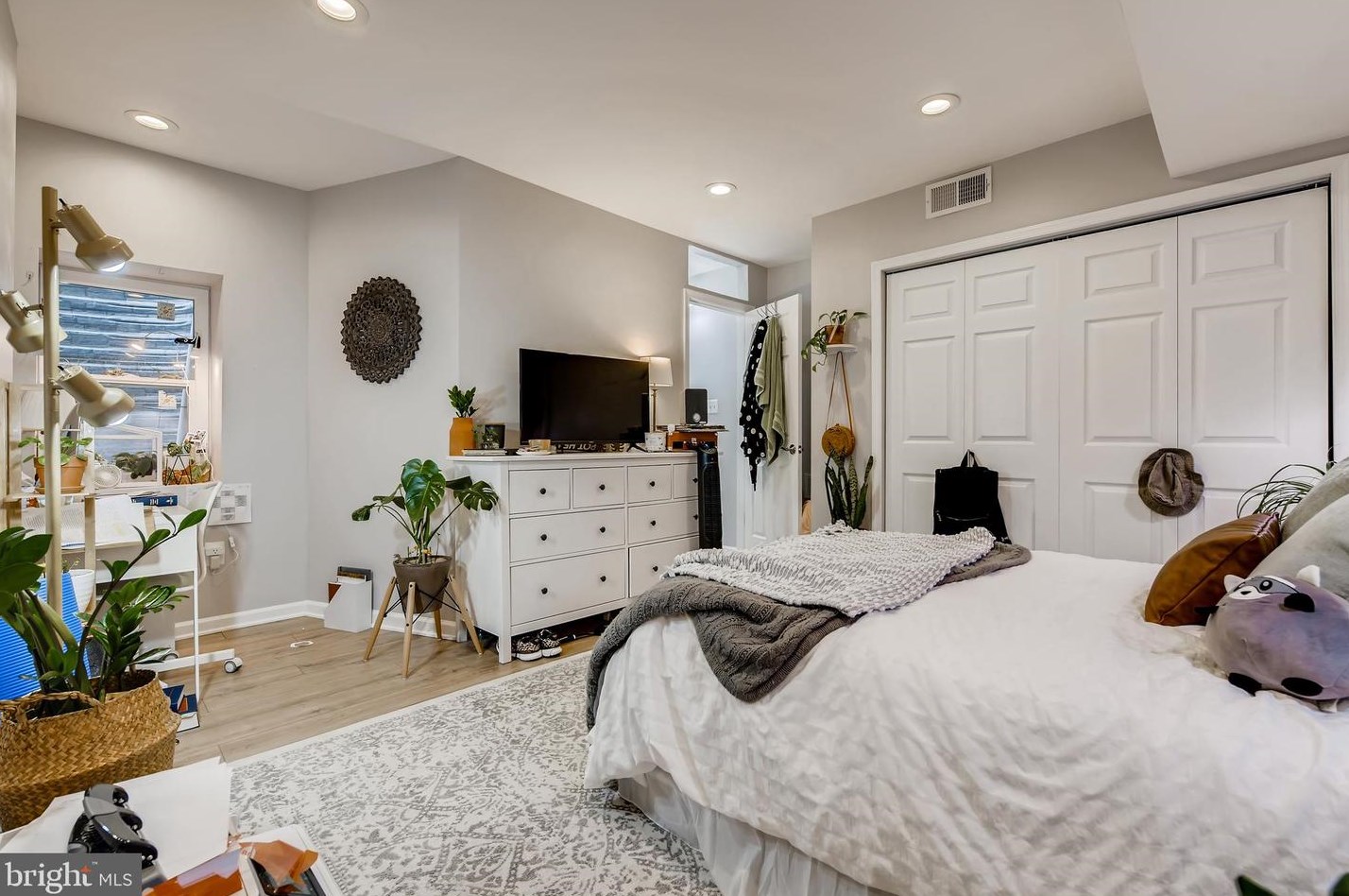 1419 Eutaw Pl, Baltimore MD  21217-3631 exterior