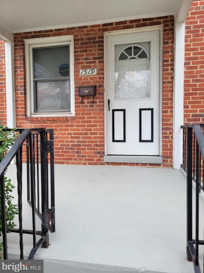 1519 Ramblewood Rd, Baltimore MD  21239-3034 exterior