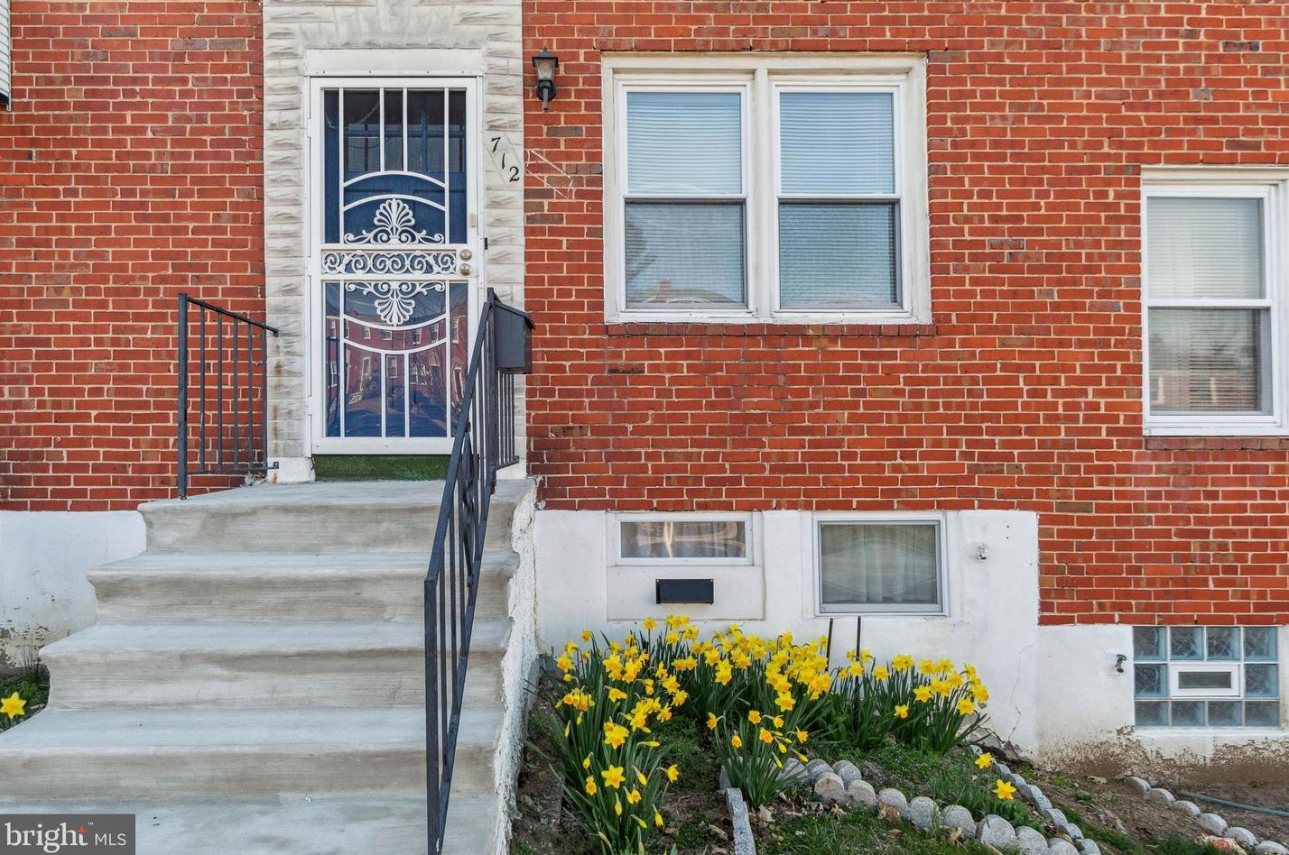 712 Bethnal Rd, Baltimore, MD 21229-4501
