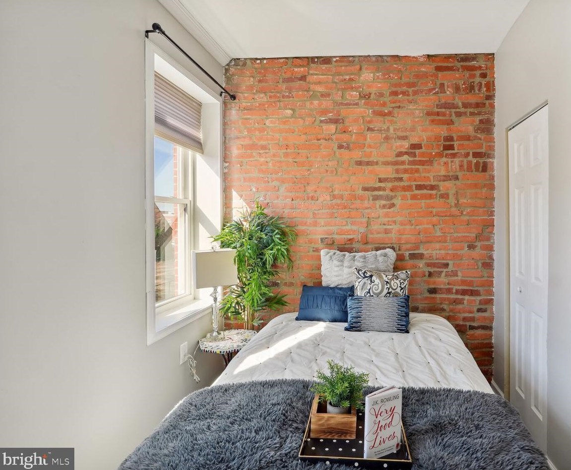 1425 Richardson St, Baltimore MD  21230-5321 exterior