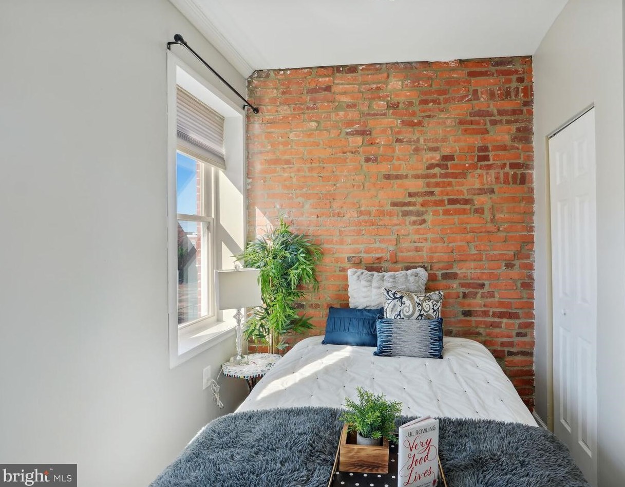 1425 Richardson St, Baltimore MD  21230-5321 exterior