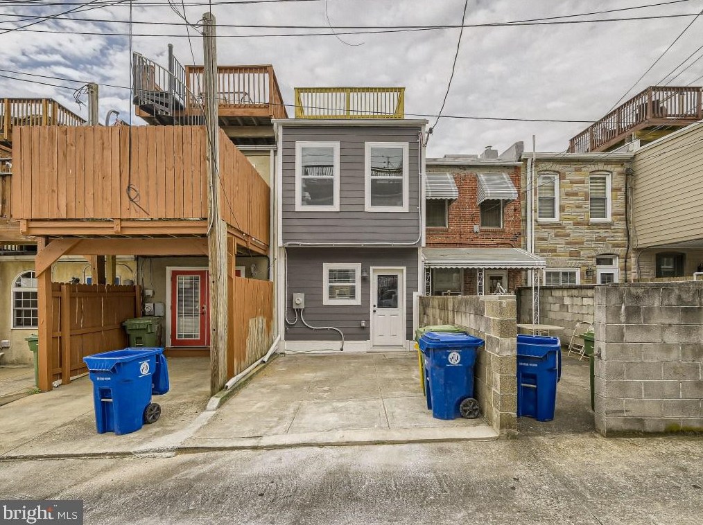 739 Curley St, Baltimore MD  21224-2717 exterior