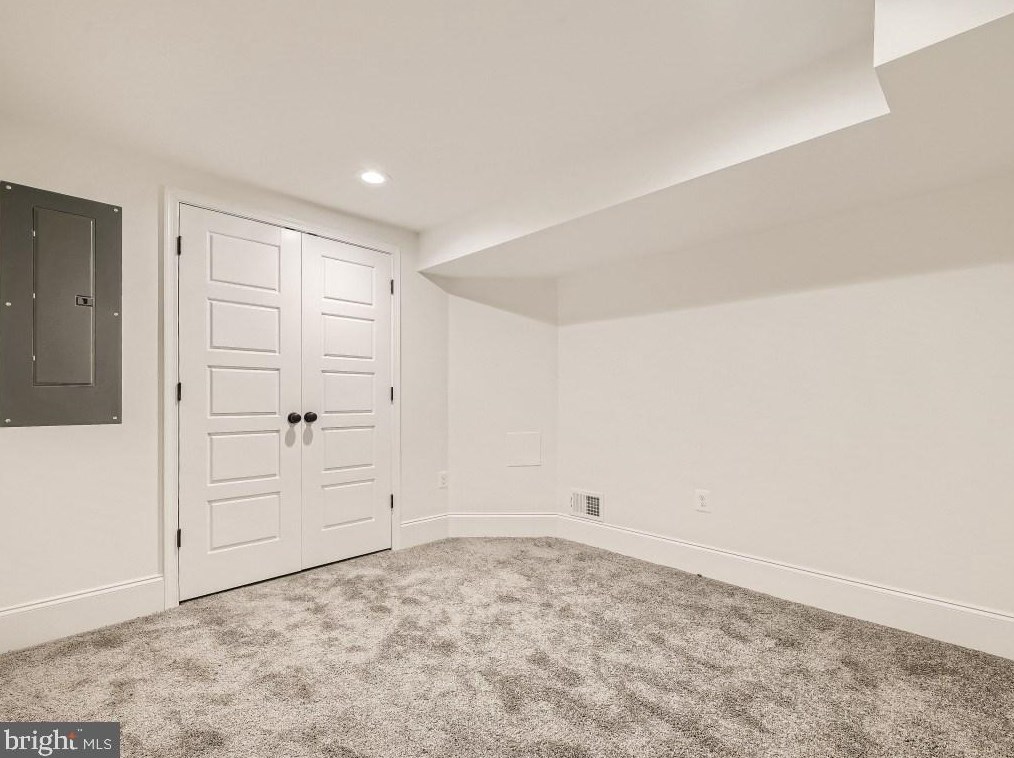 739 Curley St, Baltimore MD  21224-2717 exterior