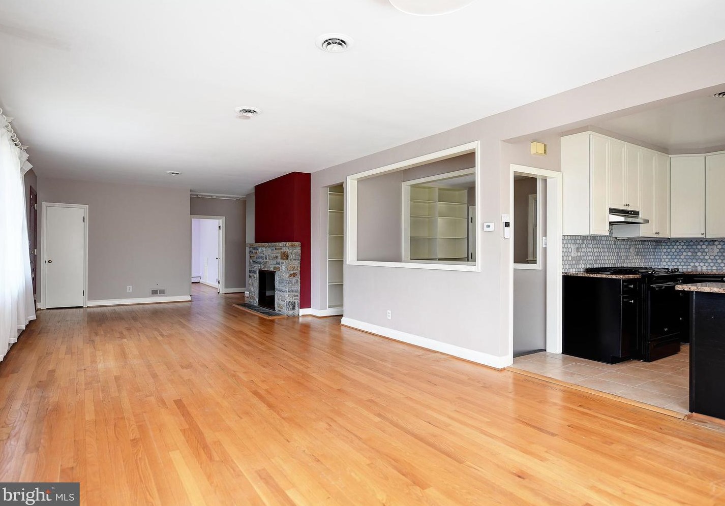 5511 Greenleaf Rd, Baltimore MD  21210-2008 exterior