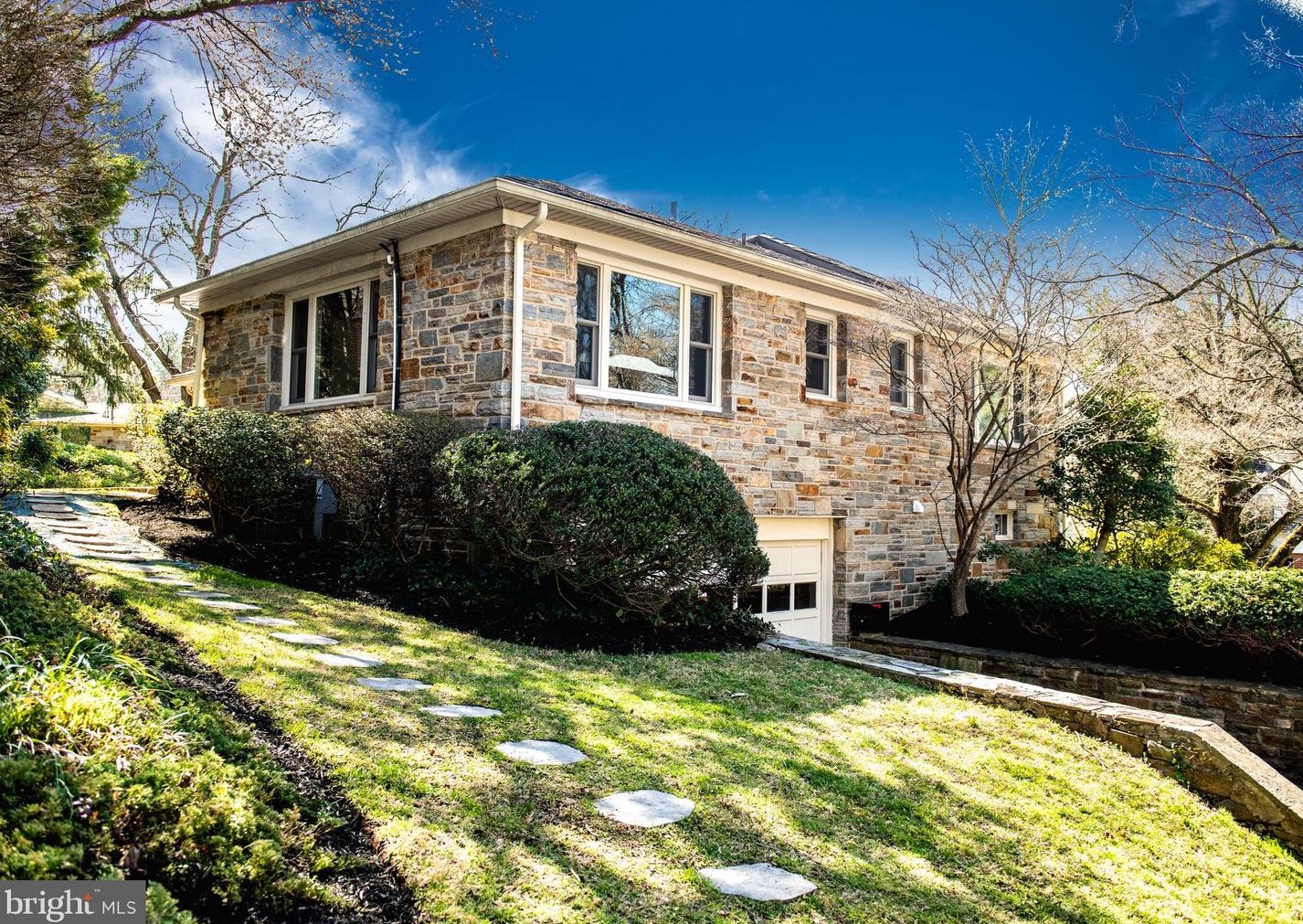 5511 Greenleaf Rd, Baltimore MD  21210-2008 exterior