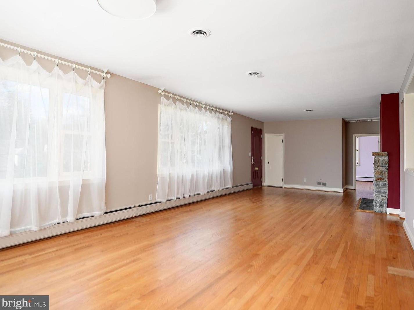 5511 Greenleaf Rd, Baltimore MD  21210-2008 exterior