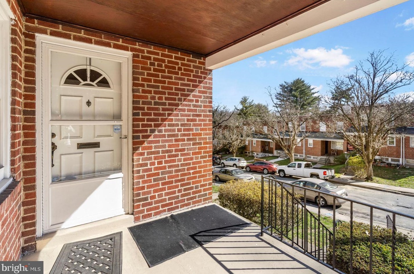 4548 Derby Manor Dr, Baltimore, MD 21215-6539