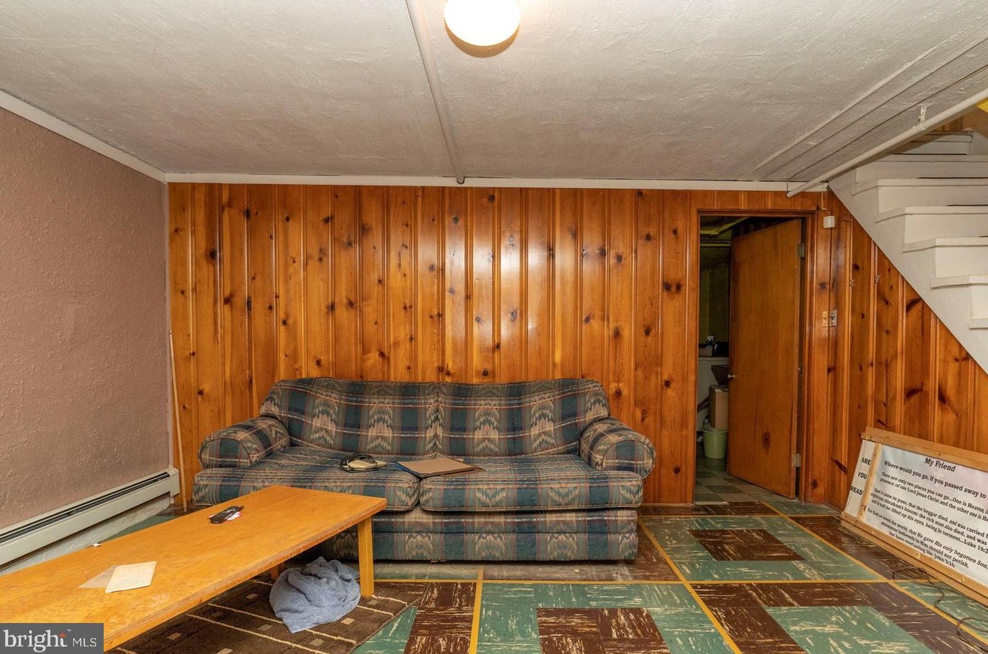 4548 Derby Manor Dr, Baltimore MD  21215-6539 exterior