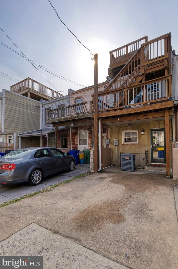 717 Curley St, Baltimore MD  21205-2717 exterior