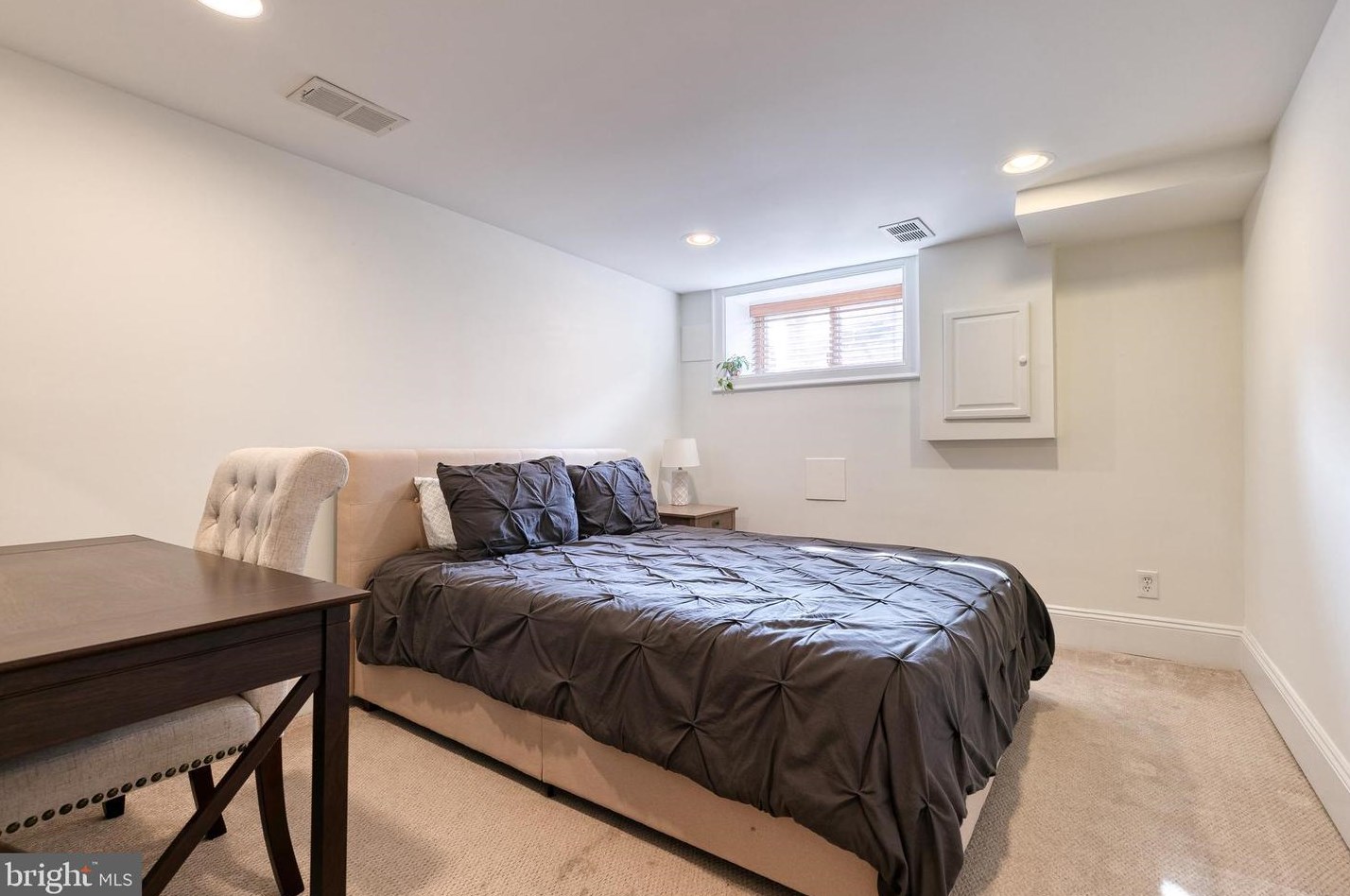 717 Curley St, Baltimore MD  21205-2717 exterior