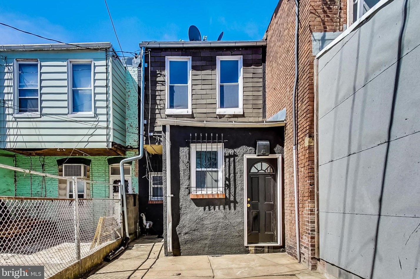 645 Kenwood Ave, Baltimore MD  21224-2628 exterior