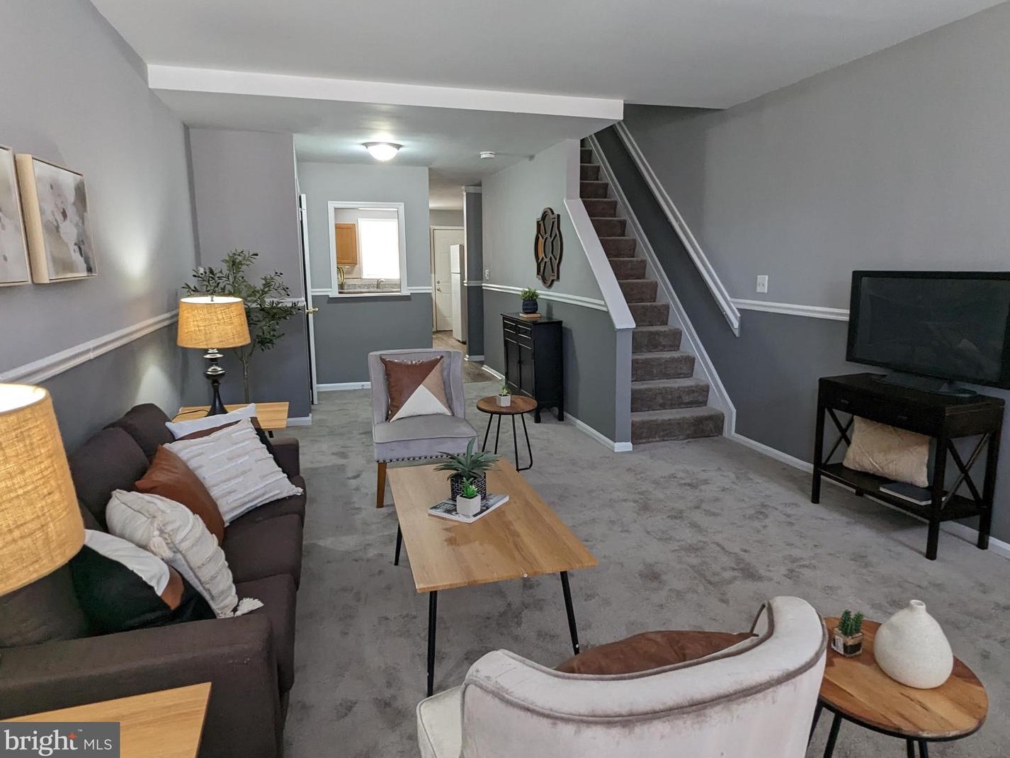 1014 Carey St, Baltimore, MD 21217-2615