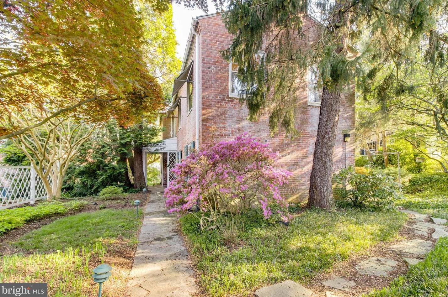 3 Longwood Rd, Baltimore, MD 21210-2117