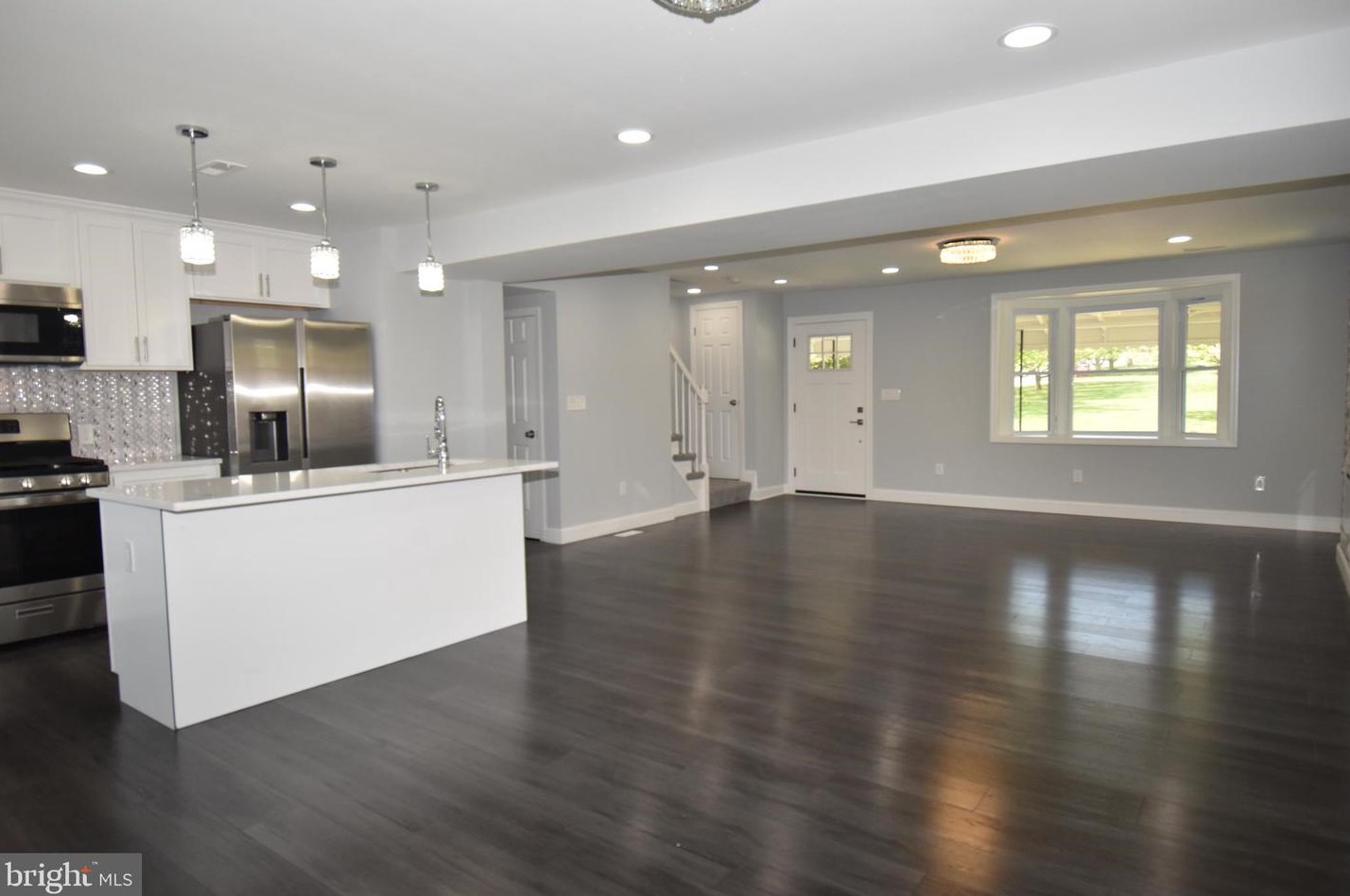 5023 Briarclift Rd, Baltimore MD  21229-1352 exterior