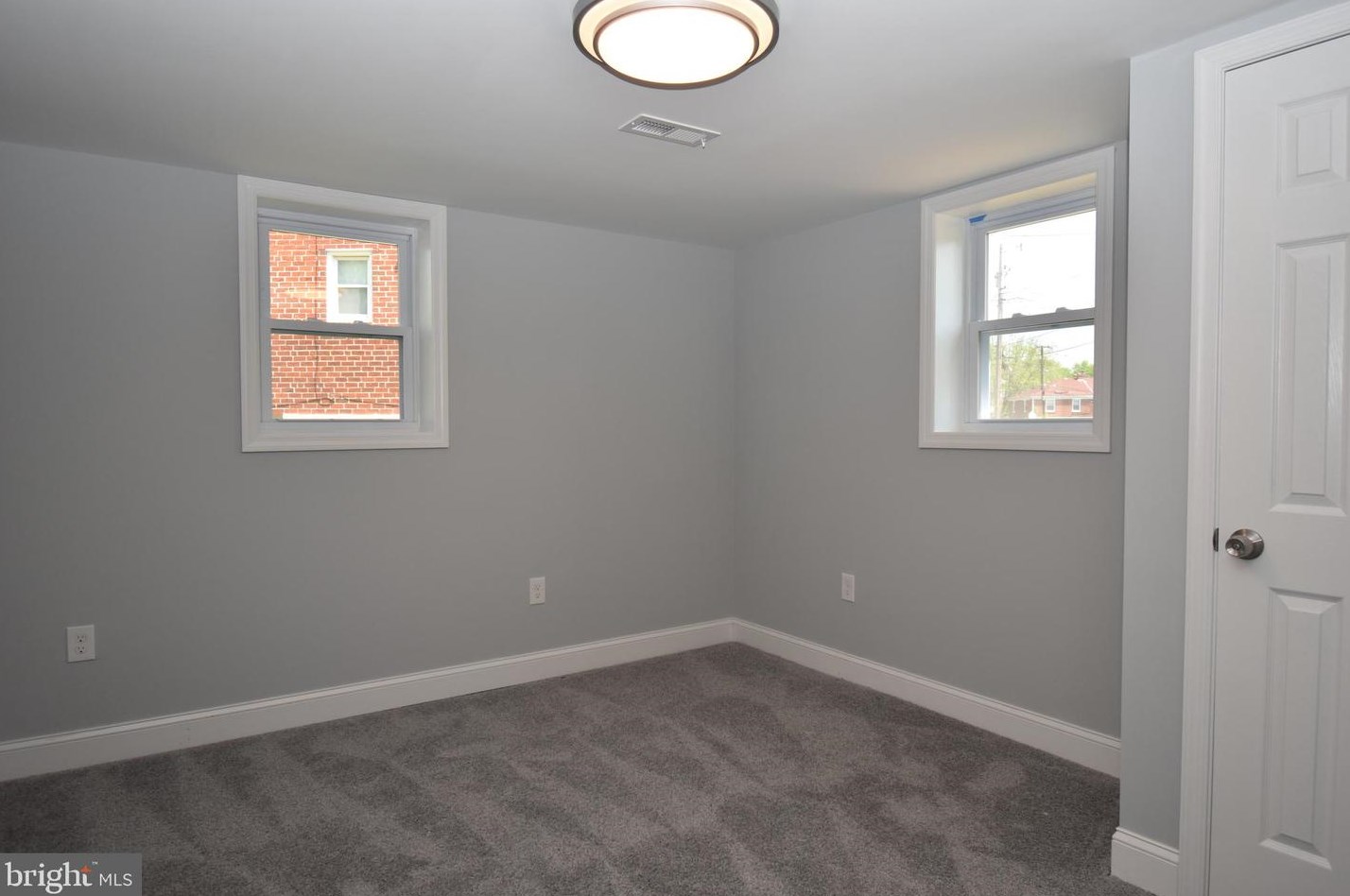 5023 Briarclift Rd, Baltimore MD  21229-1352 exterior