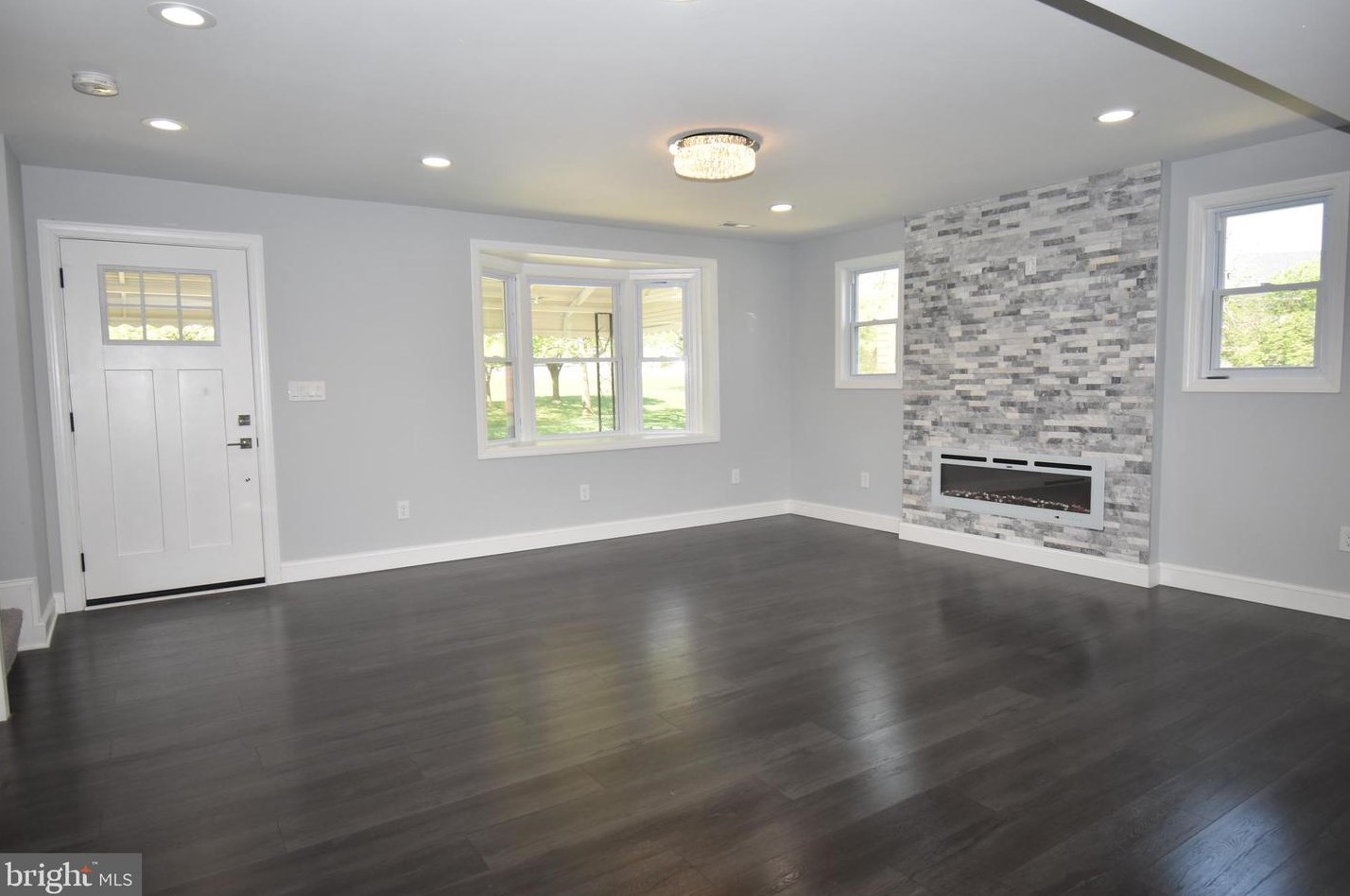 5023 Briarclift Rd, Baltimore MD  21229-1352 exterior