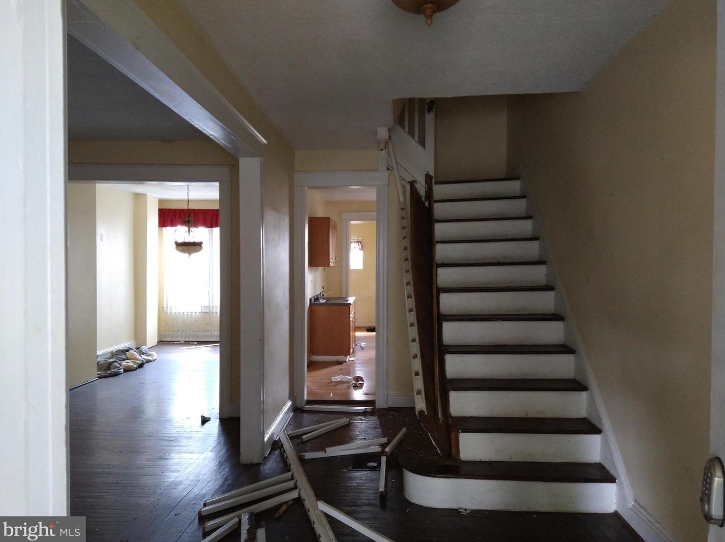 3933 Mulberry St, Baltimore MD  21229-2932 exterior