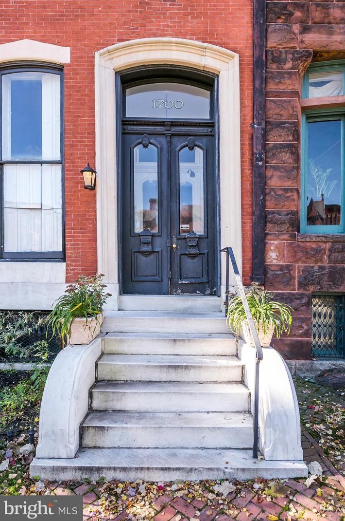 1700 Park Ave #2, Baltimore, MD 21217