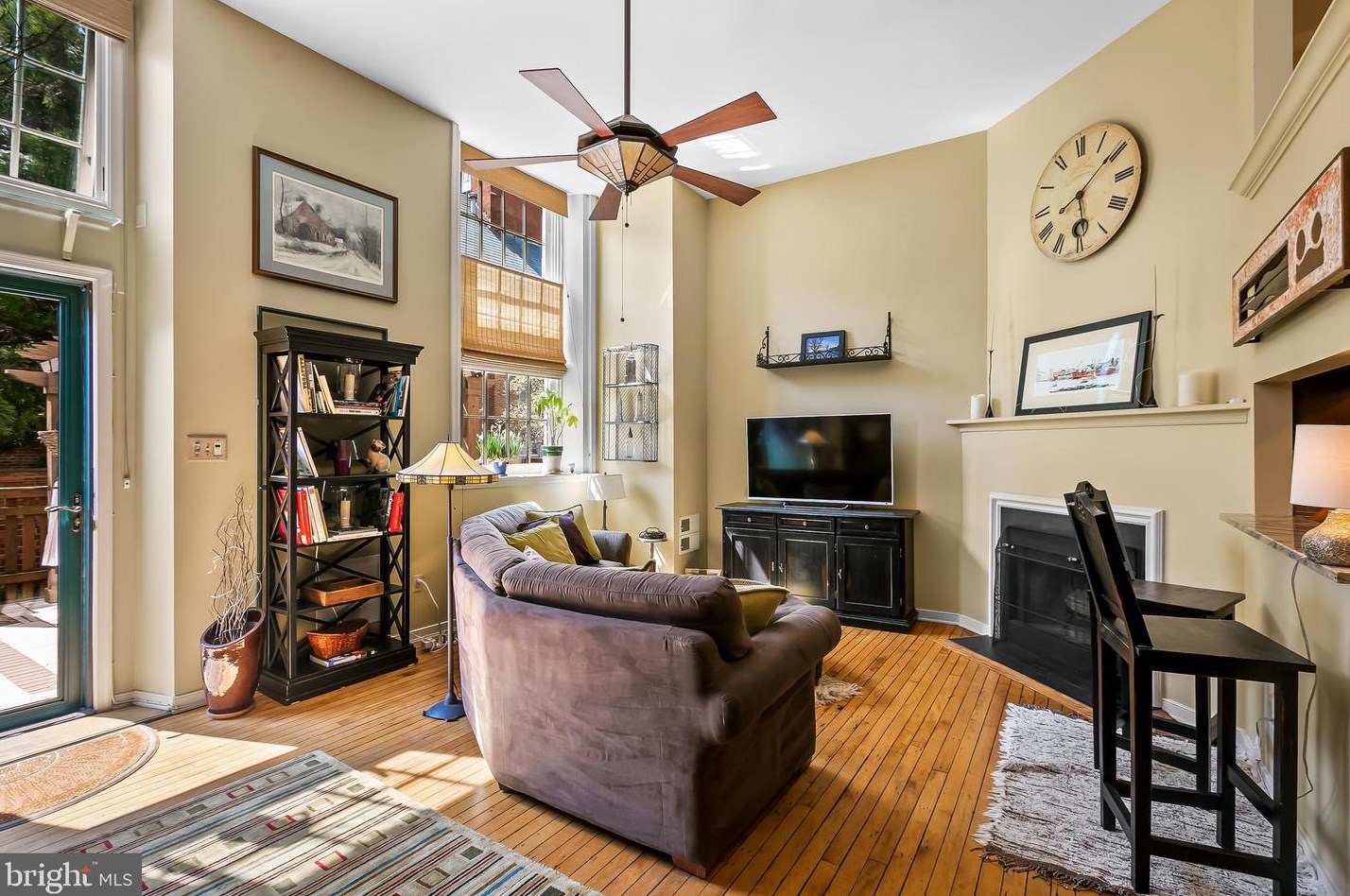 829 Sharp St, Baltimore MD 21201-2413 exterior