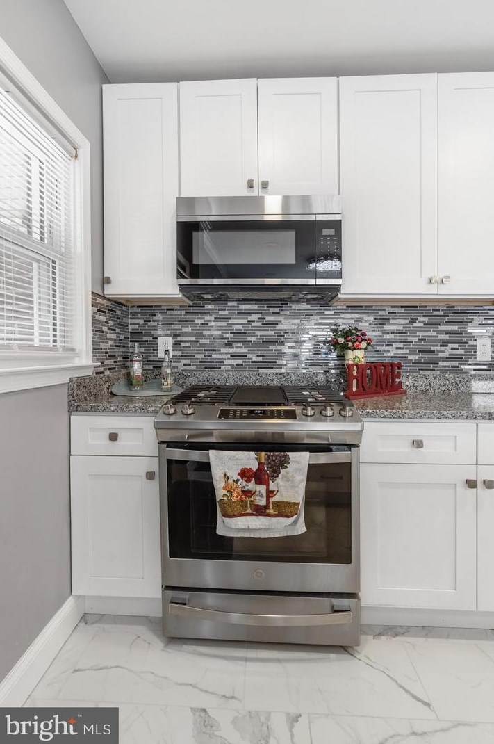 5712 Leith Walk, Baltimore MD  21239-2630 exterior