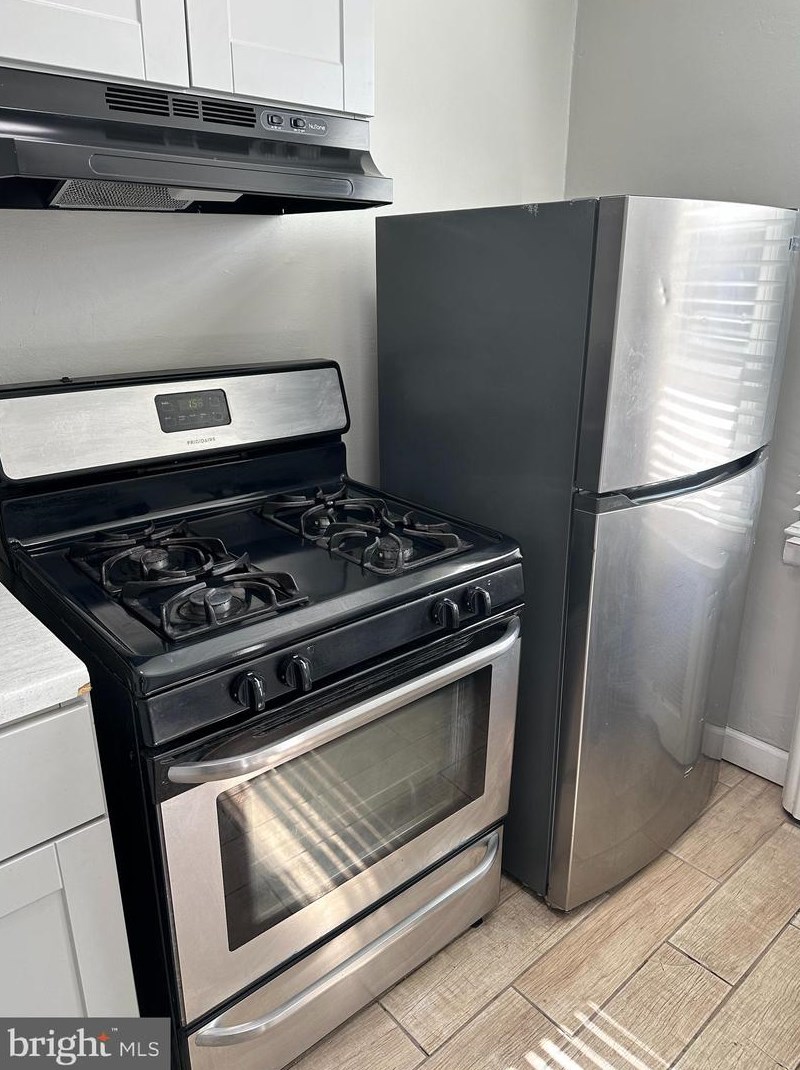 4026 Cedardale Rd, Baltimore MD  21215-7222 exterior