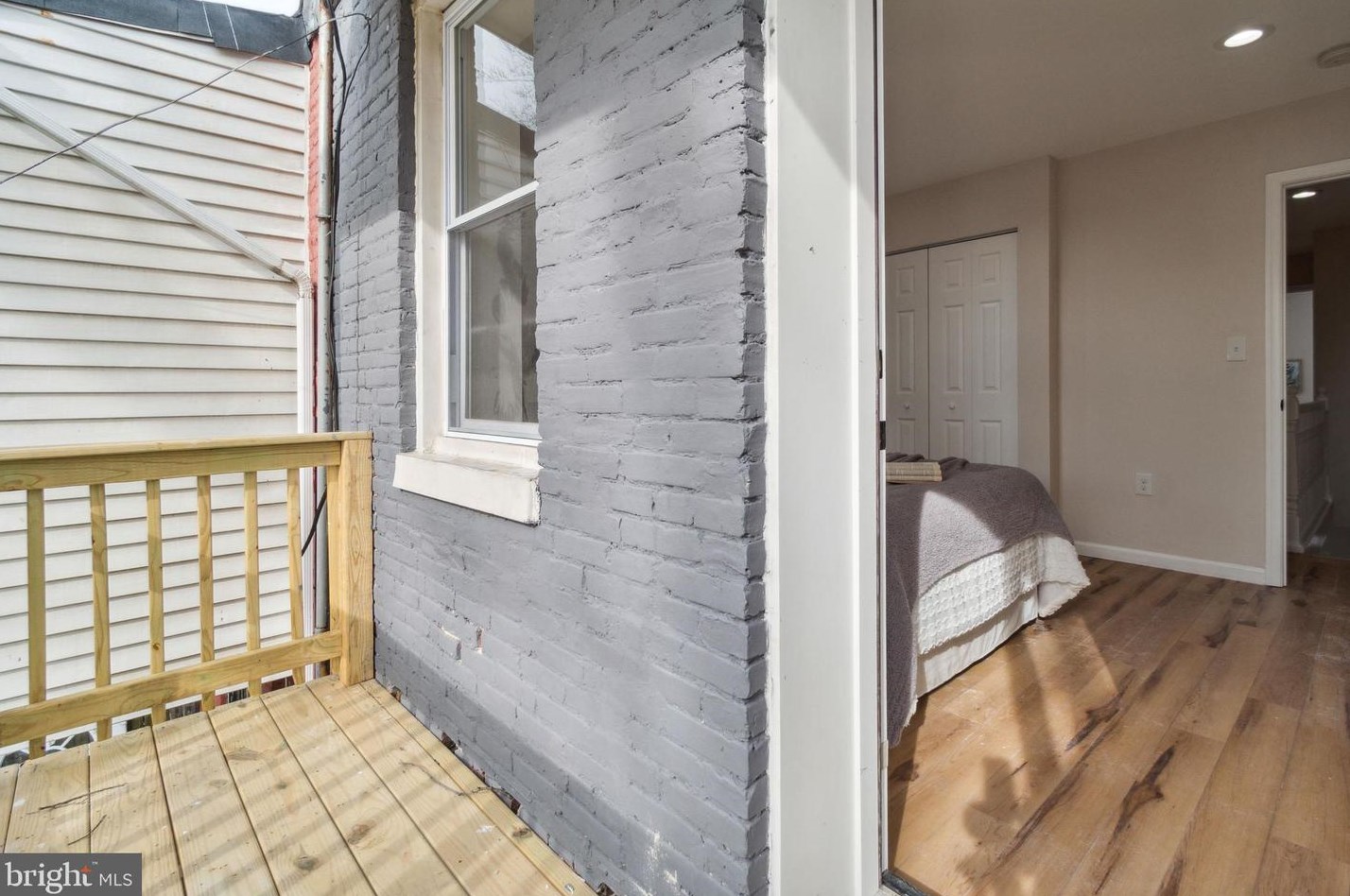 22 Kresson St, Baltimore MD  21224-1708 exterior