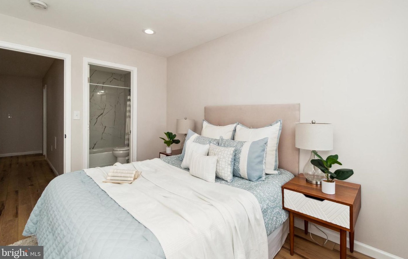 22 Kresson St, Baltimore MD  21224-1708 exterior