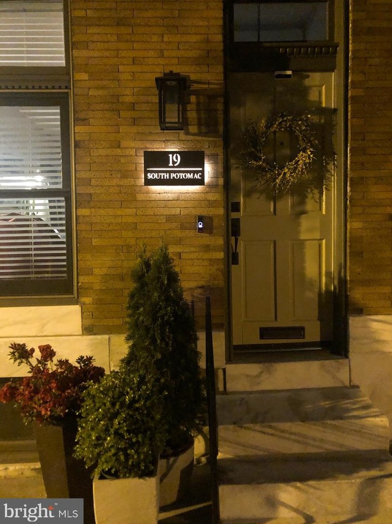 19 Potomac St, Baltimore MD  21224-1336 exterior