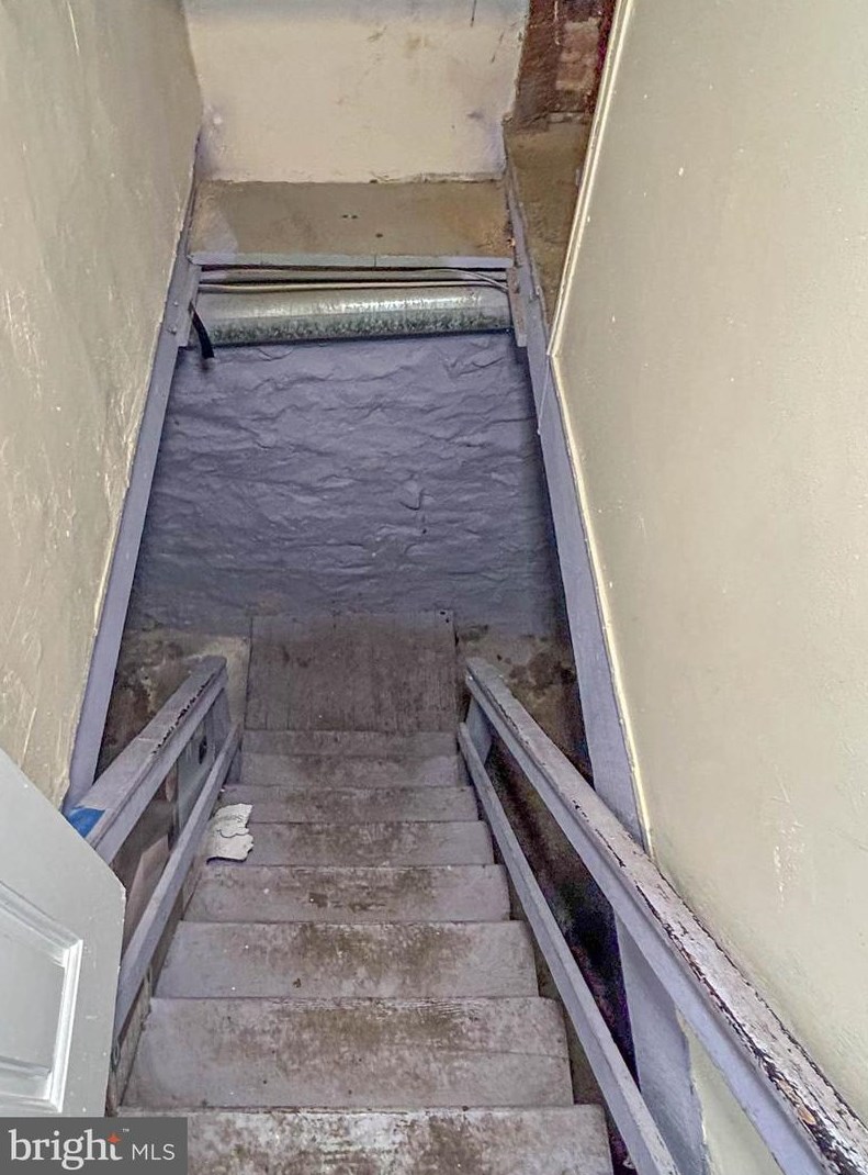 2674 Dulany St, Baltimore MD  21223-2835 exterior