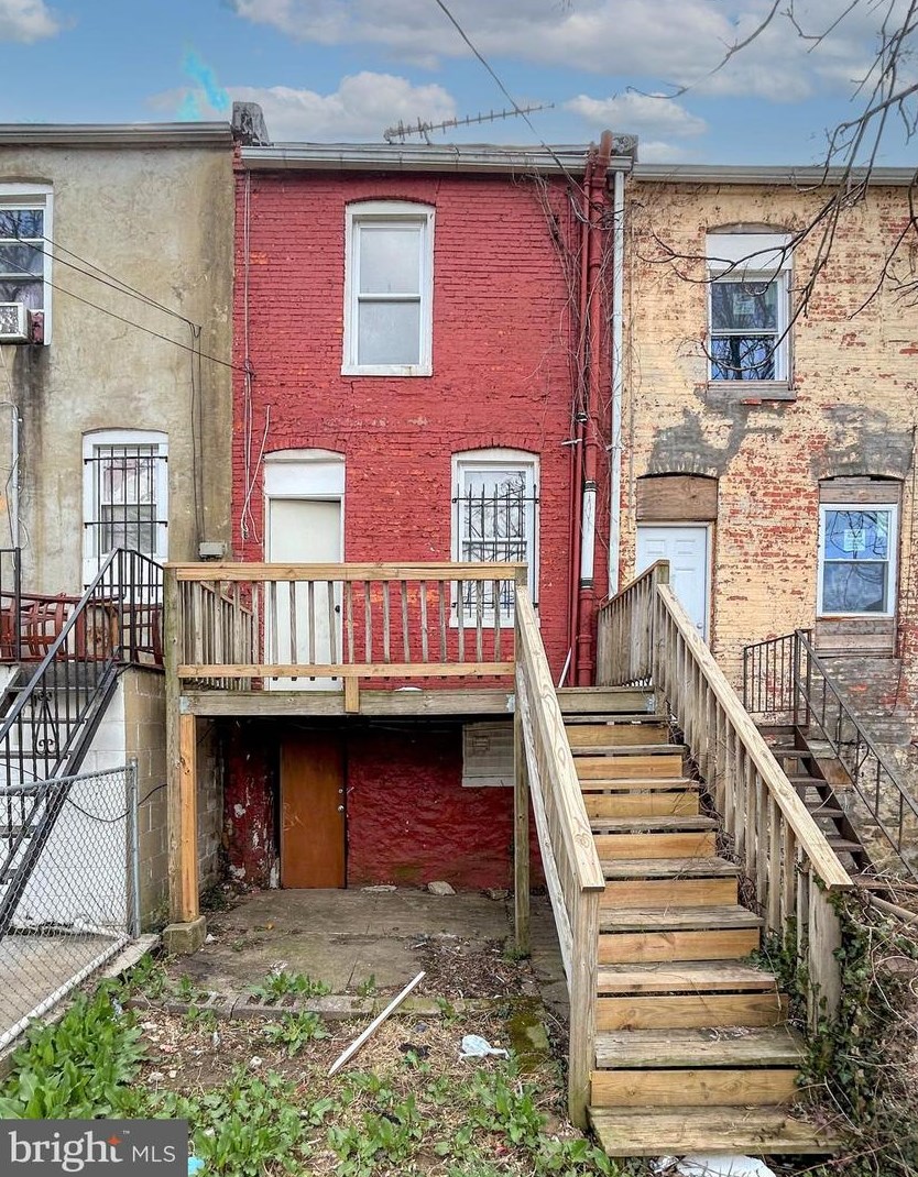 2674 Dulany St, Baltimore MD  21223-2835 exterior