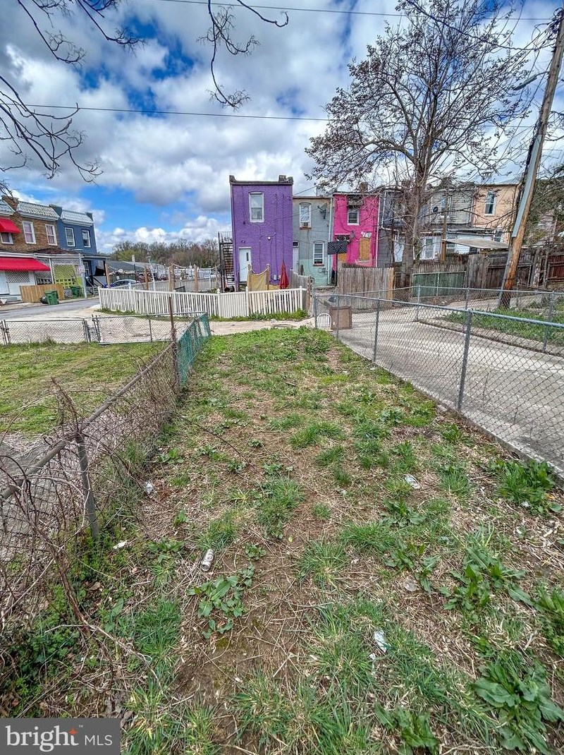 2674 Dulany St, Baltimore MD  21223-2835 exterior