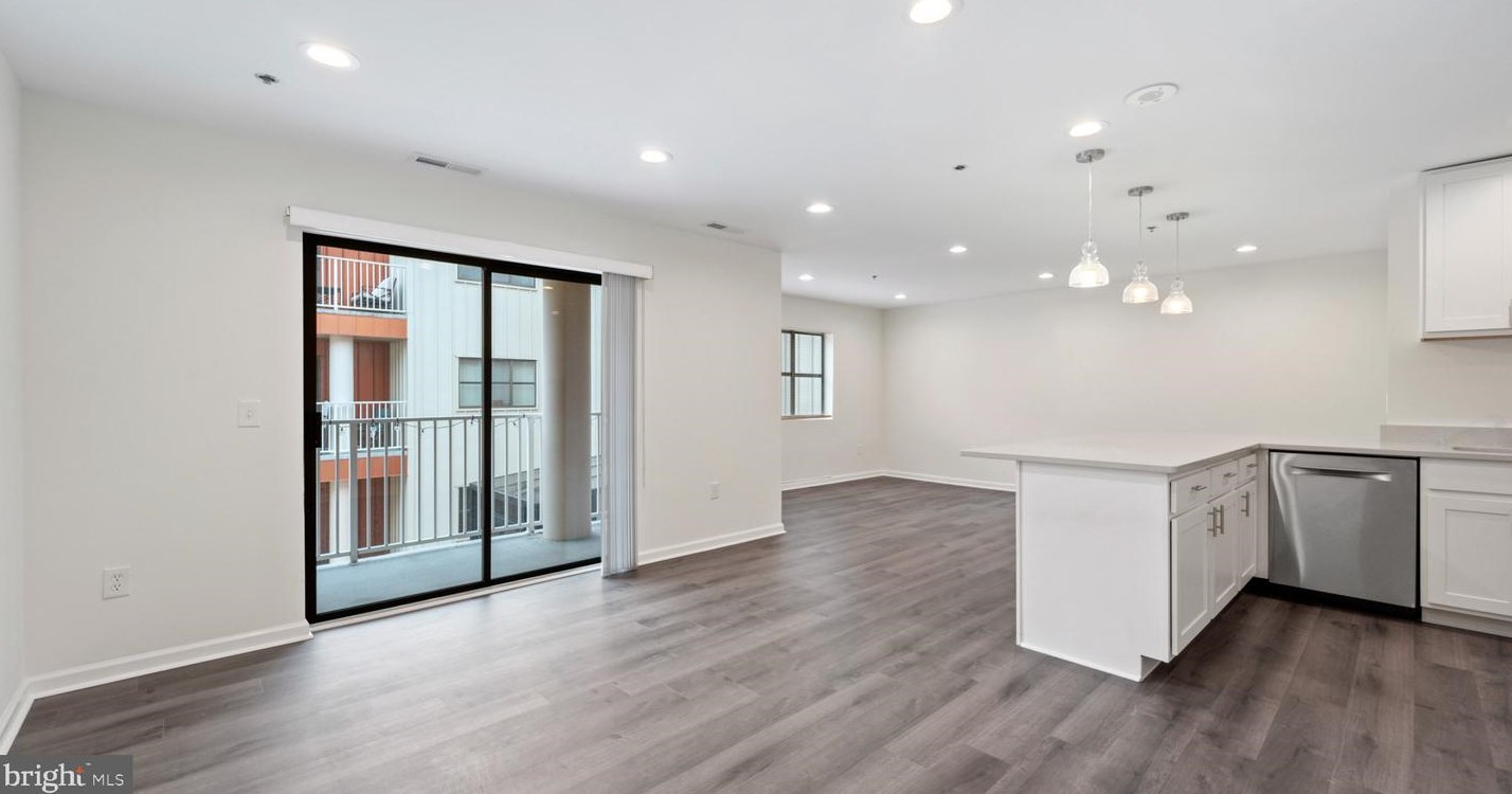 2702 Lighthouse Pt E Ste 625, Baltimore, MD 21224