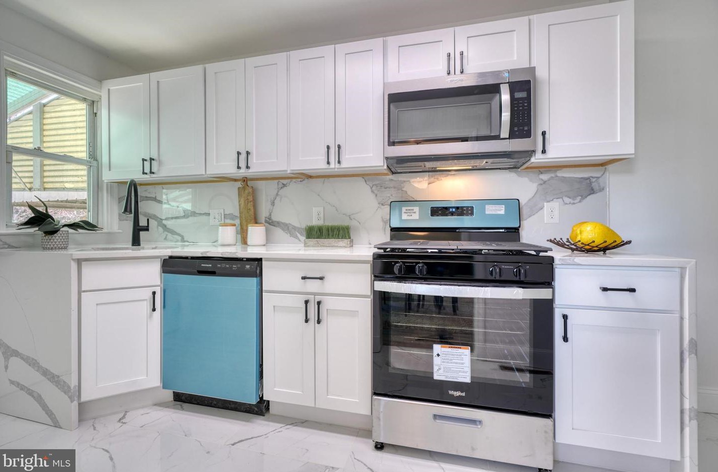 3949 Kenyon Ave, Baltimore, MD 21213-2121