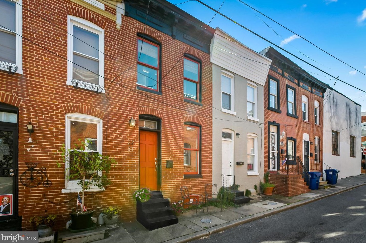 2231 Lamley St, Baltimore, MD 21231-1611